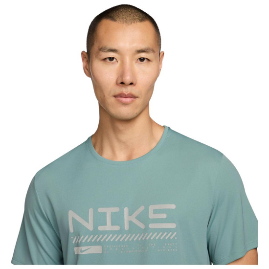 Nike Ανδρική κοντομάνικη μπλούζα Miler Winterized Tee Nike Ανδρική κοντομάνικη μπλούζα Miler Winterized Tee